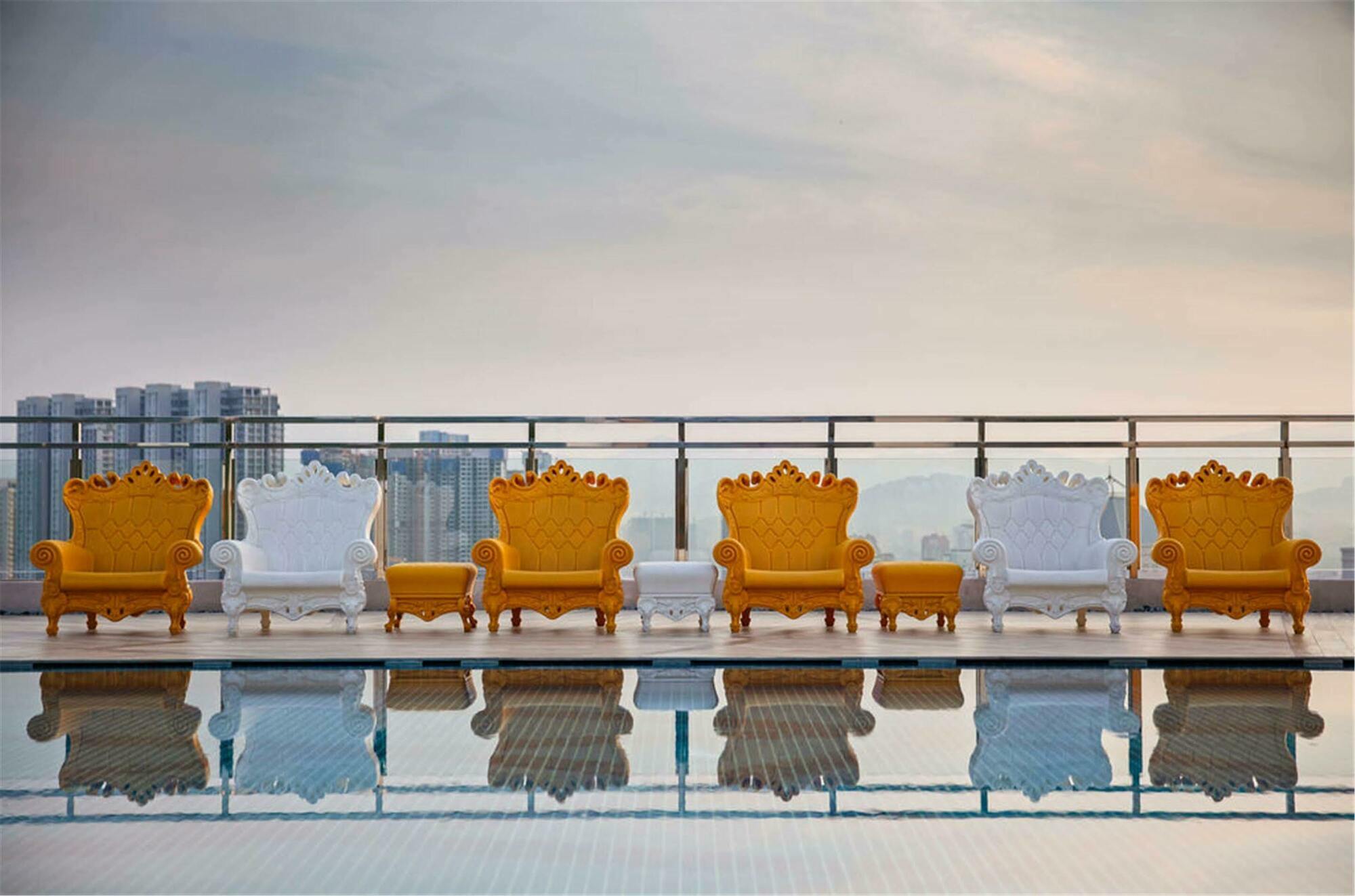 Hotel Dorsett Hartamas Kuala Lumpur Exterior foto The Sky Bar