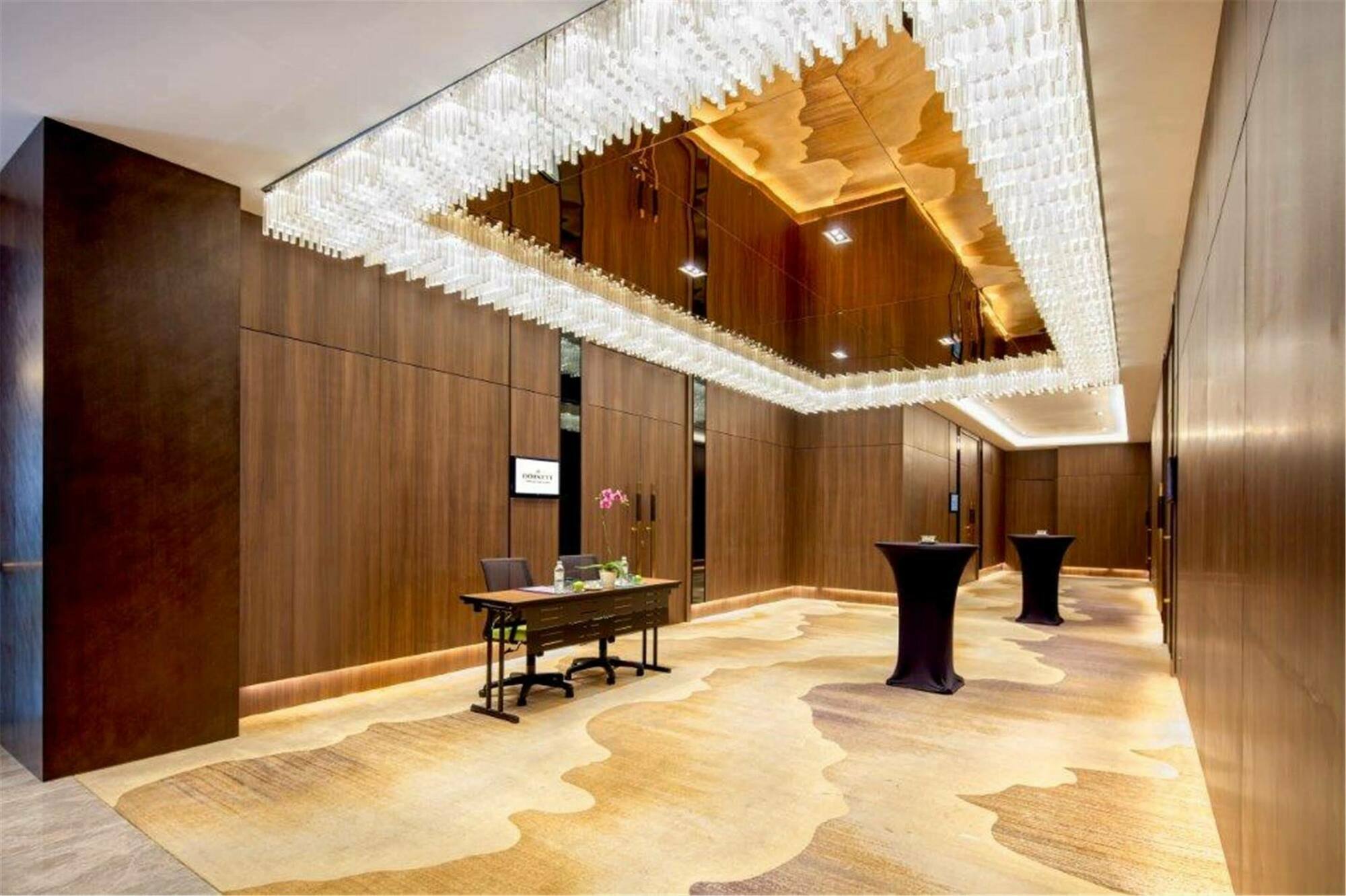 Hotel Dorsett Hartamas Kuala Lumpur Exterior foto The Westin Convention Centre